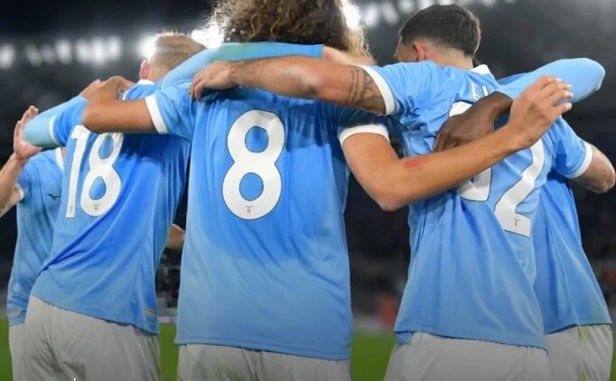 Lazio 9 kii kald ama Parma'y akna evirdi!