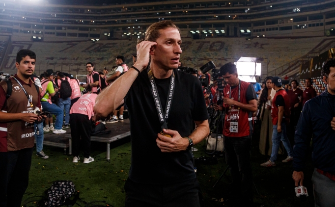 Flamengo, Filipe Luis ile uzatt�!