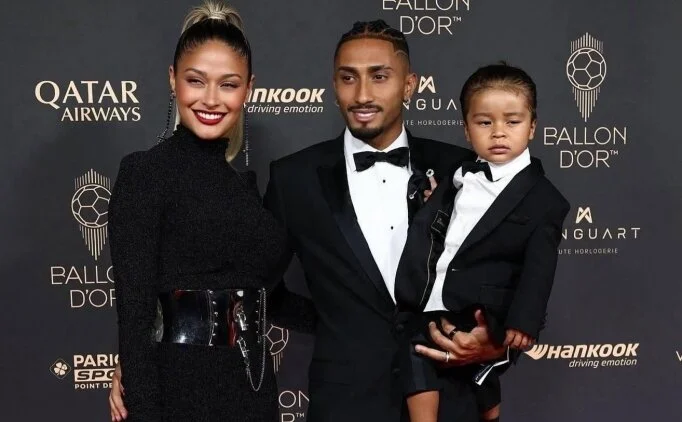 Raphinha'n�n e�inden FIFA'ya y�l�n ilk 11'i tepkisi!