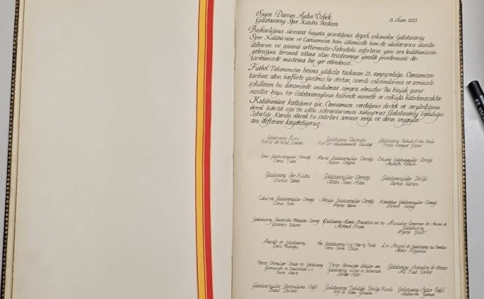 Galatasaray Lisesi an defterine Dursun zbek'e hitaben teekkr yazs hazrland.