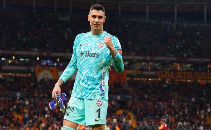 Okan Buruk'tan Berke �zer a��klamas�!