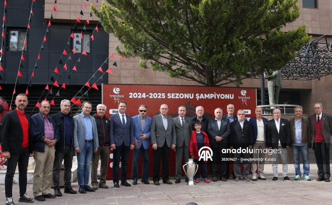 Gen�lerbirli�i Divan Kurulu, yeni �yeleriyle ilk toplant�s�n� yapt�