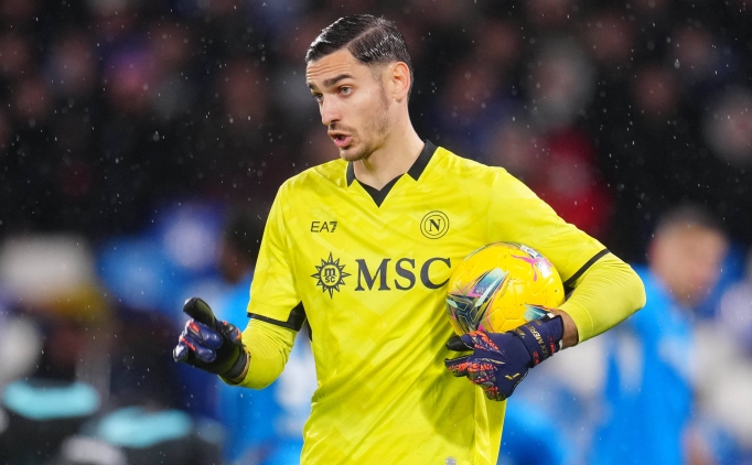 Fenerbah�e ve Galatasaray transferde kar�� kar��ya!