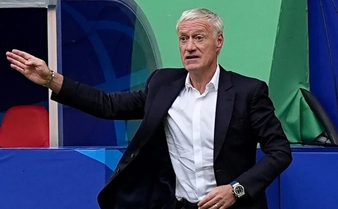 Deschamps'dan ayrlk karar