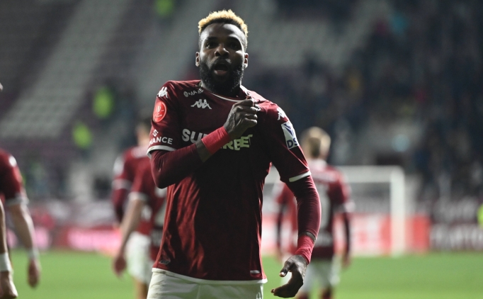 Aaron Boupendza hayat�n� kaybetti