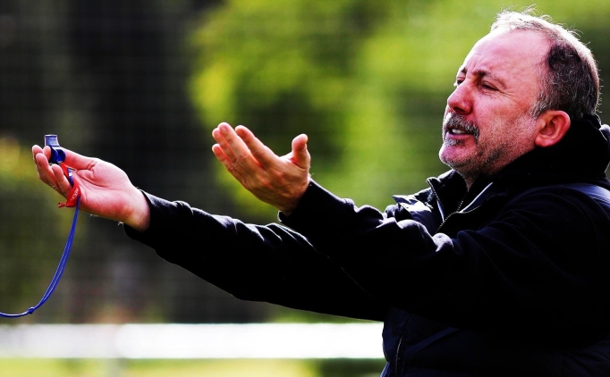 Sergen Yal��n'a g�re sezonun en iyi 11'i