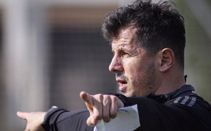 Emre Bel�zo�lu: 'Hedefi alttaki 4'l�yle aray� a�mak'