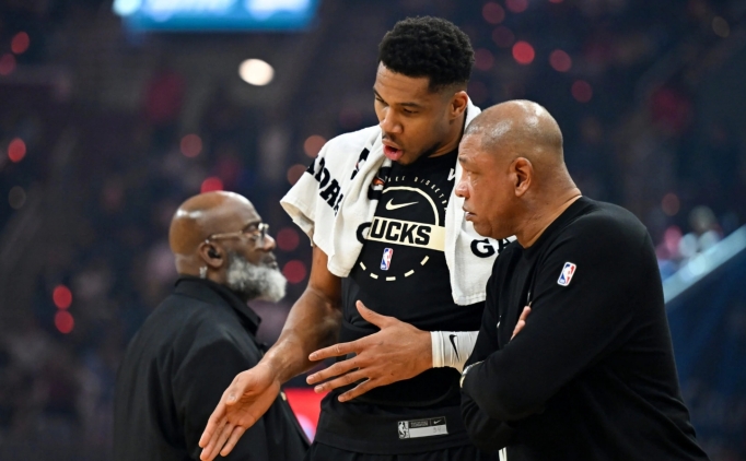 Rivers, Giannis'in kas�k sakatl��� i�in: 'Pek iyi g�r�nm�yordu'