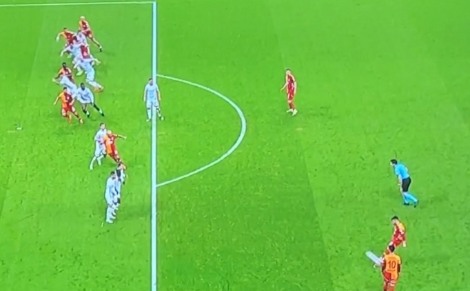 Galatasaray att�, ofsayt karar� verildi