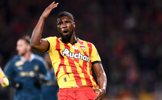 Fenerbah�e ve Galatasaray istedi, Juventus al�yor!