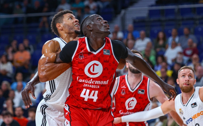 Fenerbah�e Beko, Jilson Bango'yu kapt�