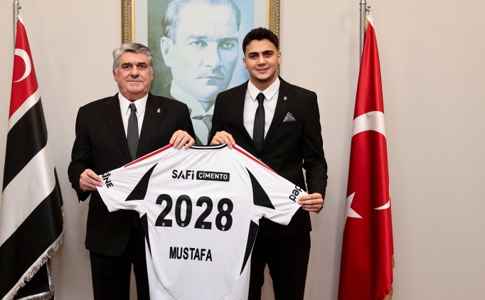 Be�ikta�'ta Mustafa Erhan'a yeni kontrat!