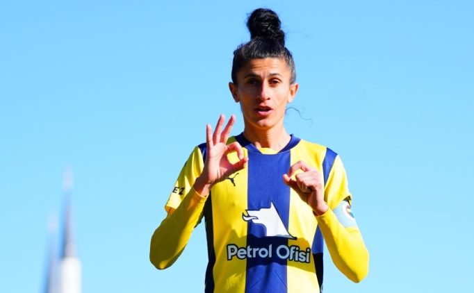 Fenerbah�e'nin milli oyuncusu Ya�mur Uraz, tarihe ge�ti!