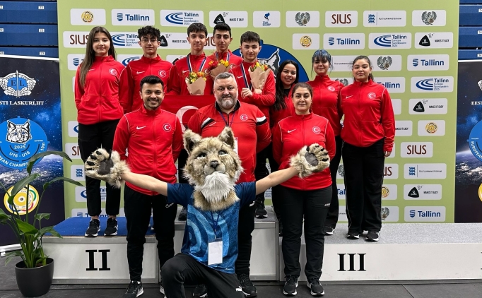 16 Ya� Alt� Haval� Tabanca Tak�m�, Estonya'da bronz madalya kazand�