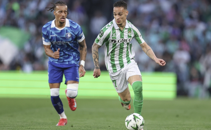 Galatasaray'da transfer hareketlili�i: Hedef �ampiyonlar Ligi