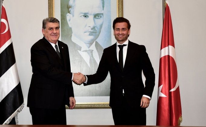 Be�ikta� a��klad�: Eduard Graf