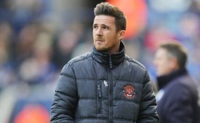 Ferguson'lu Rangers ilk s�nav�na ��k�yor