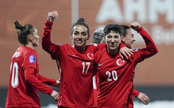 Futbolseverler, T�rkiye - �rlanda ma��n� �cretsiz izleyebilecek