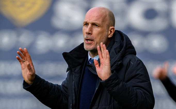 Rangers'ta kriz ��kt�: Ayr�l�k yan�t�!