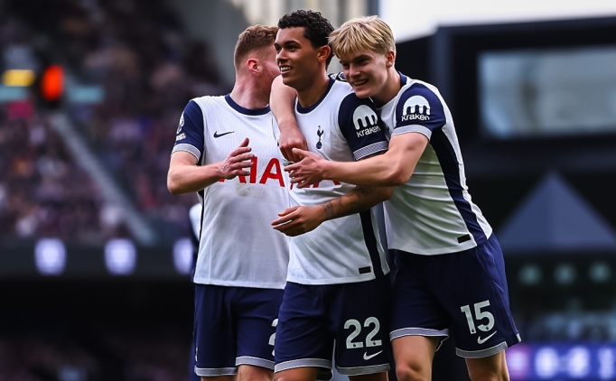 Tottenham, deplasmanda 3 puan� 4 golle ald�