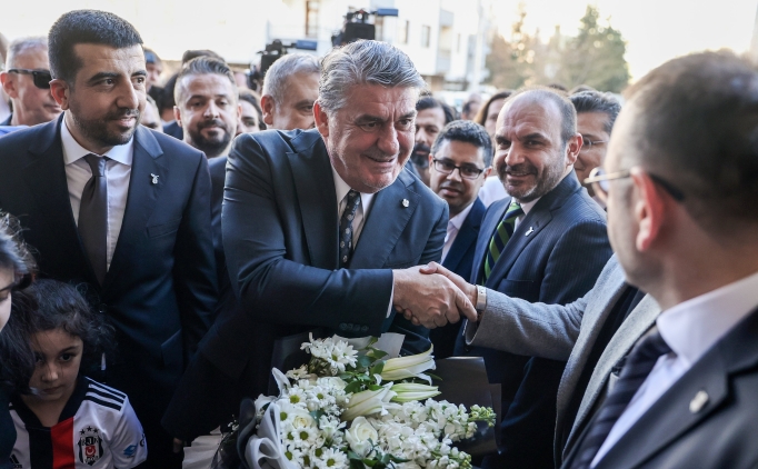 Serdal Adal�, Konya Be�ikta�l�lar Derne�i'nin yeni binas�n� a�t�