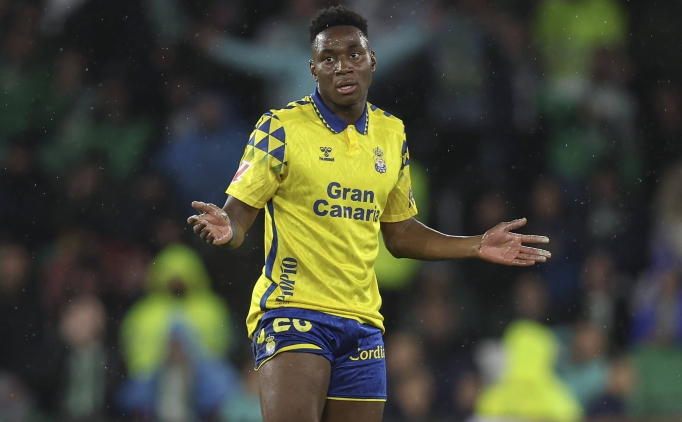 Dario Essugo, Chelsea'ye transfer oldu