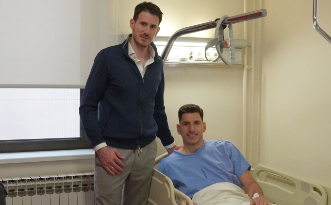 Sivasspor kalecisi Nikolic, ameliyat edildi