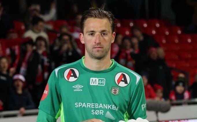 Norve�'te ma��n oyuncusuna yumurta �d�l�