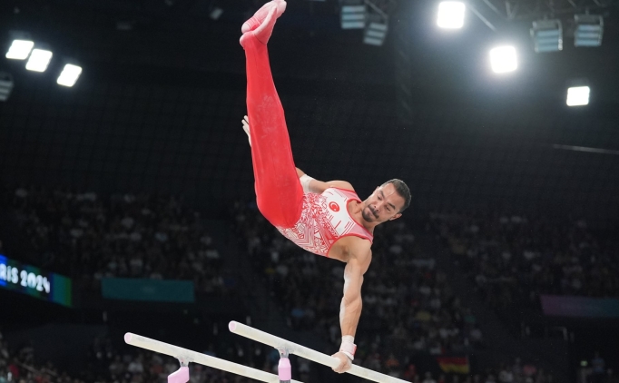 Milli cimnastik�i Ferhat Ar�can, D�nya Kupas�'nda bronz madalya kazand�