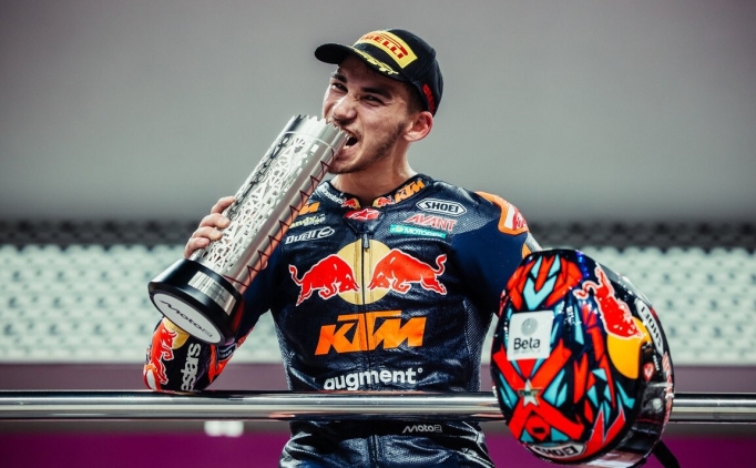 Deniz �nc�, Moto2 D�nya �ampiyonas�nda yar��acak