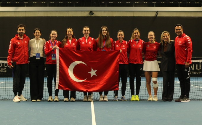 A Milli Kad�n Tenis Tak�m�'ndan tarihi ba�ar�!