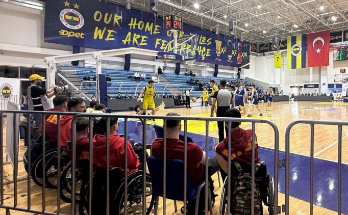 Galatasaray Tekerlekli Basketbol Takm'ndan Fenerbahe'ye protesto