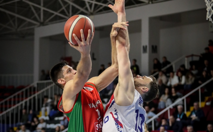 Yalovaspor, zorlu m�cadelede Onvo B�y�k�ekmece'yi ge�ti