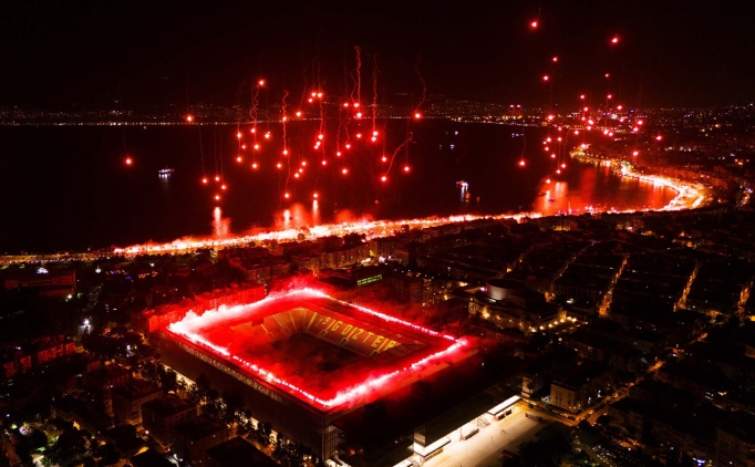 G�ztepe taraftarlar�ndan 100. y�l �a�r�s�