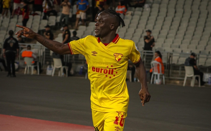 Olaitan G�ztepe taraftar�n�n g�zdesi oldu