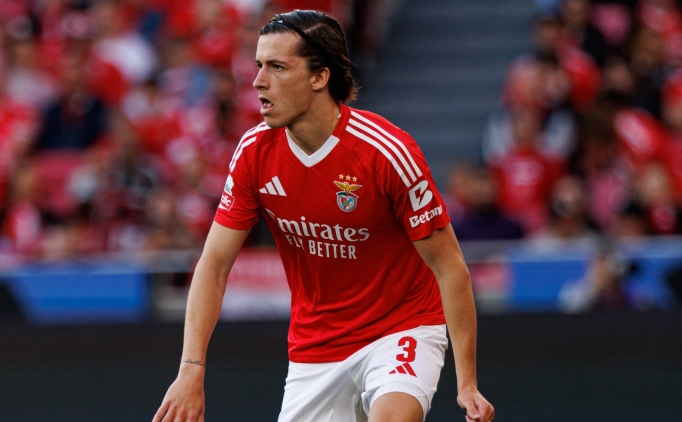 Real Madrid'in sol bek tercihi Carreras