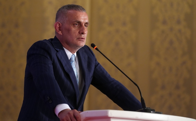 �brahim Hac�osmano�lu: 'Eski milli futbolculardan �z�r dilerim'