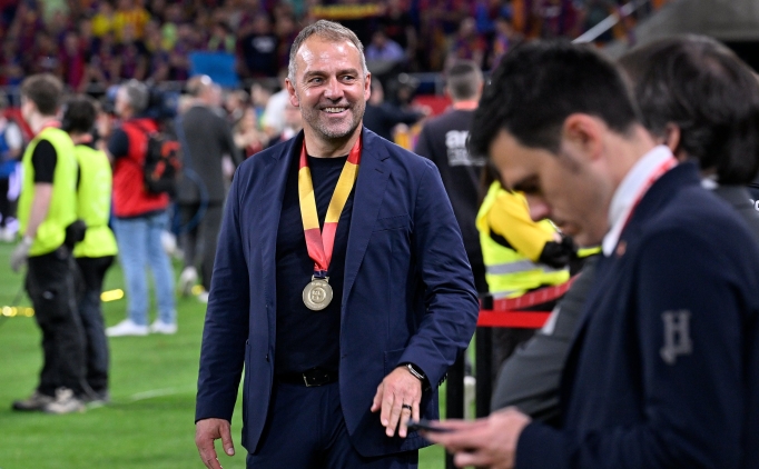 Hansi Flick, �spanya'da y�l�n teknik direkt�r� se�ildi