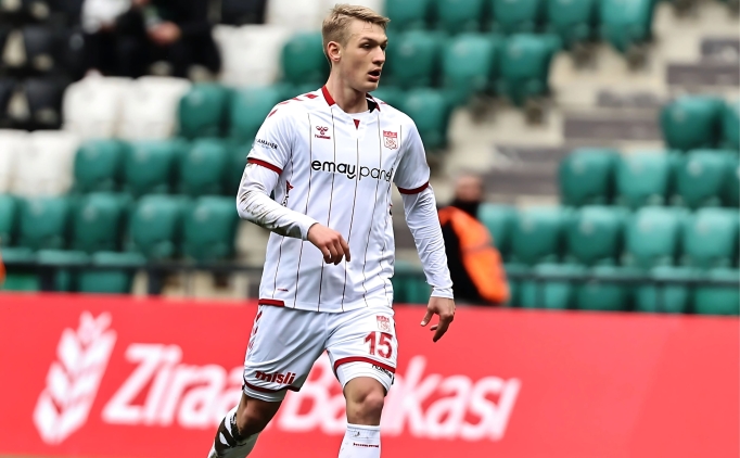 Sivassporlu futbolcu Jan Bieganski ameliyat edildi