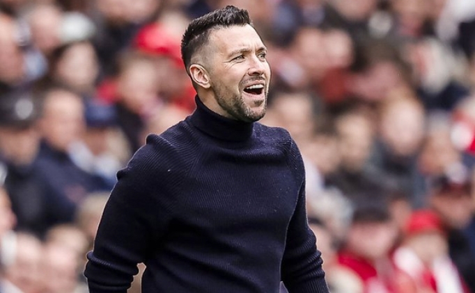 Ajax puan kaybetti, PSV liderlie ykseldi