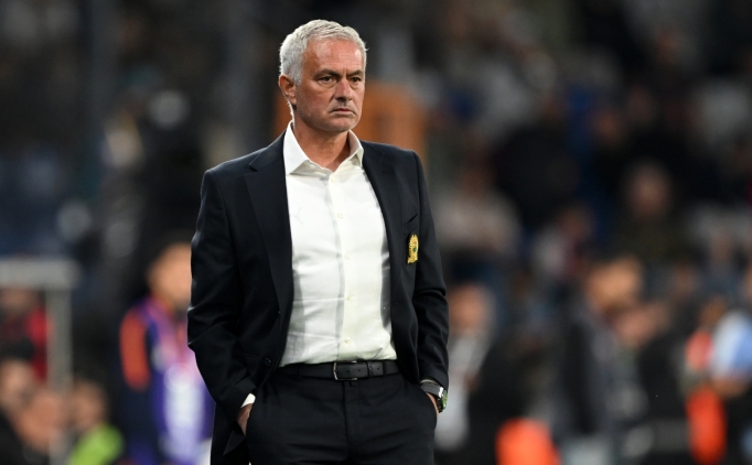 Fenerbah�e'nin 3 yerli futbolcusundan Mourinho karar�!