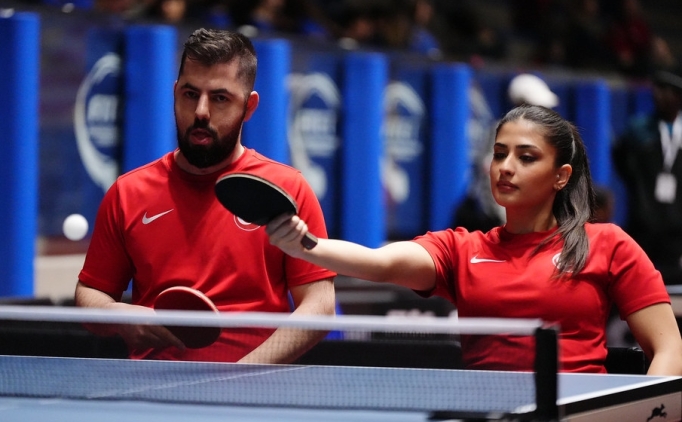 Milli para masa tenisinde 1 alt�n 1 g�m�� madalya