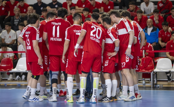 A Milli Erkek Hentbol Takm, Gney Kbrs deplasmannda