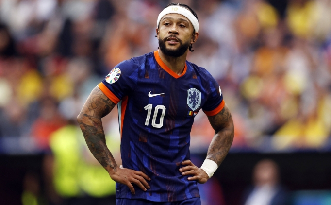 Beikta'ta Memphis Depay sesleri!