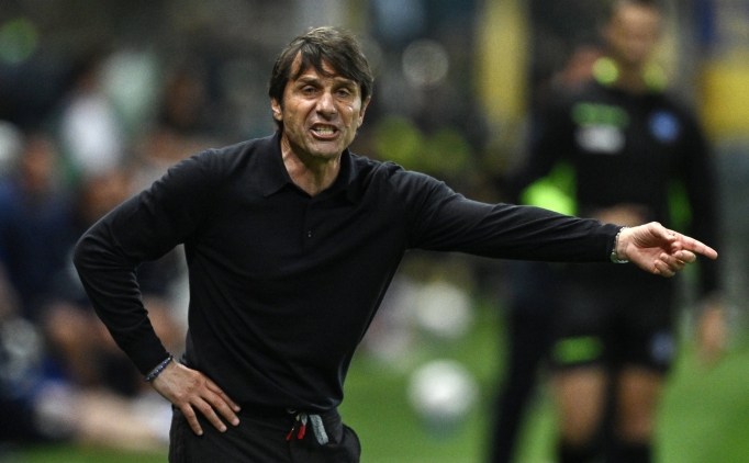 Napoli, Conte i�in b�t�n yollar� deneyecek