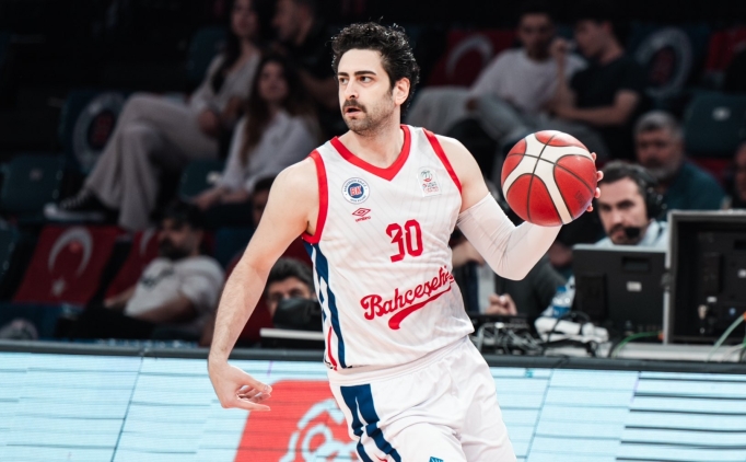 Bah�e�ehir Koleji, farkl� galip