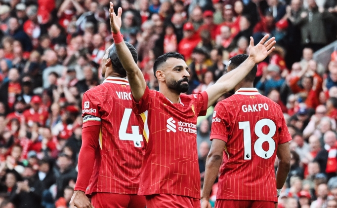 Liverpool'da kapan��� Salah yapt�