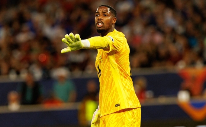 Milan'dan Maignan i�in ayr�l�k iddialar�na net yan�t