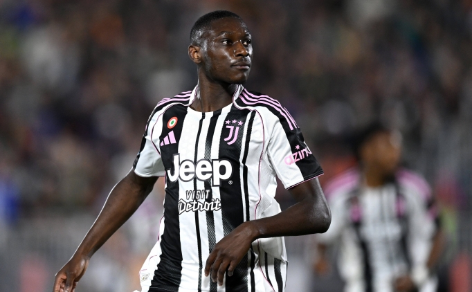 Kolo Muani'den gelece�i i�in a��klama