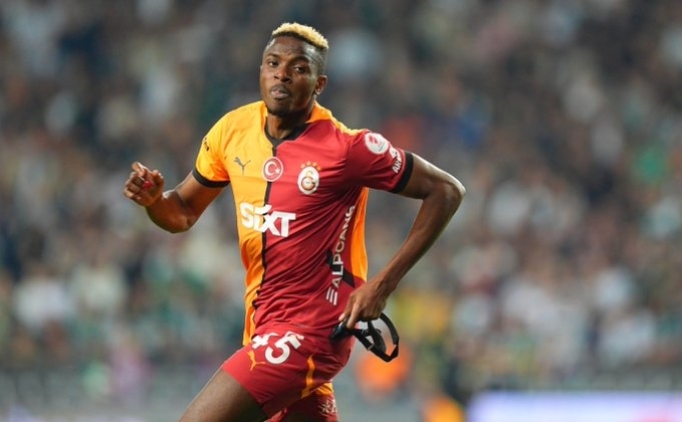 Victor Osimhen, Galatasaray'� �ampiyonlu�a ta��d�